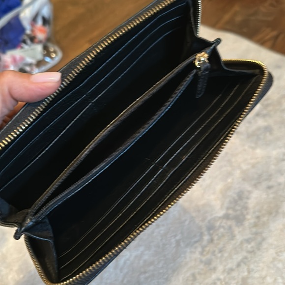 Wallet - Picture 2 of 3